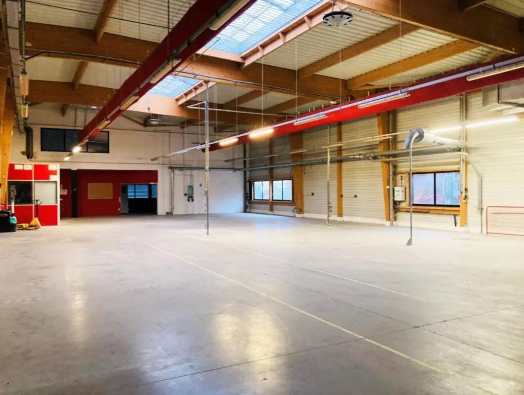 Flex in BERD'HUIS for sale Building Photo- Image 1 of 29