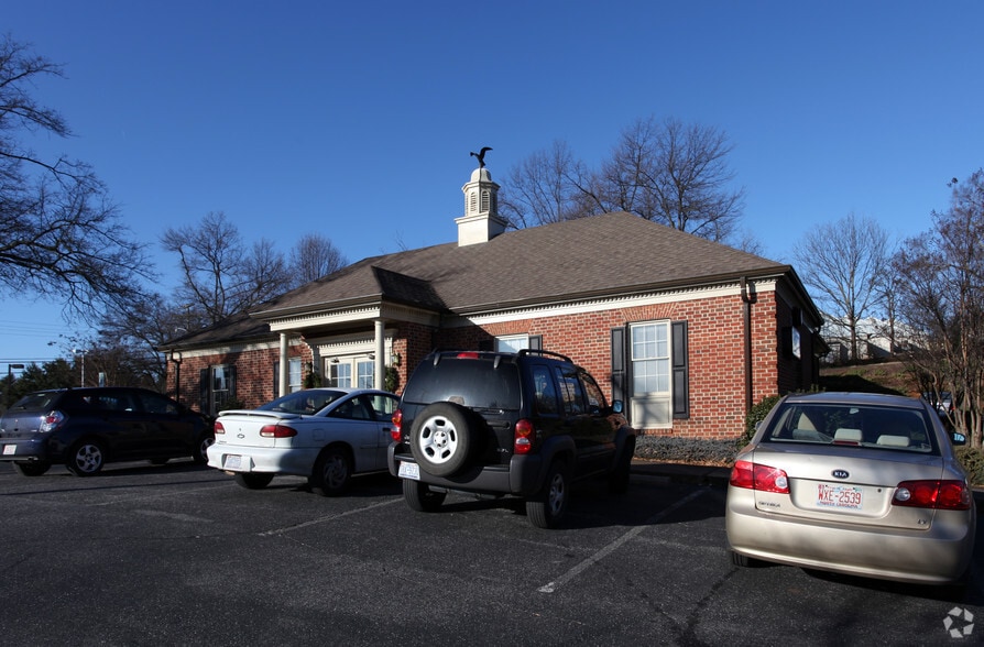 824 S Dekalb St, Shelby, NC for sale - Building Photo - Image 2 of 43