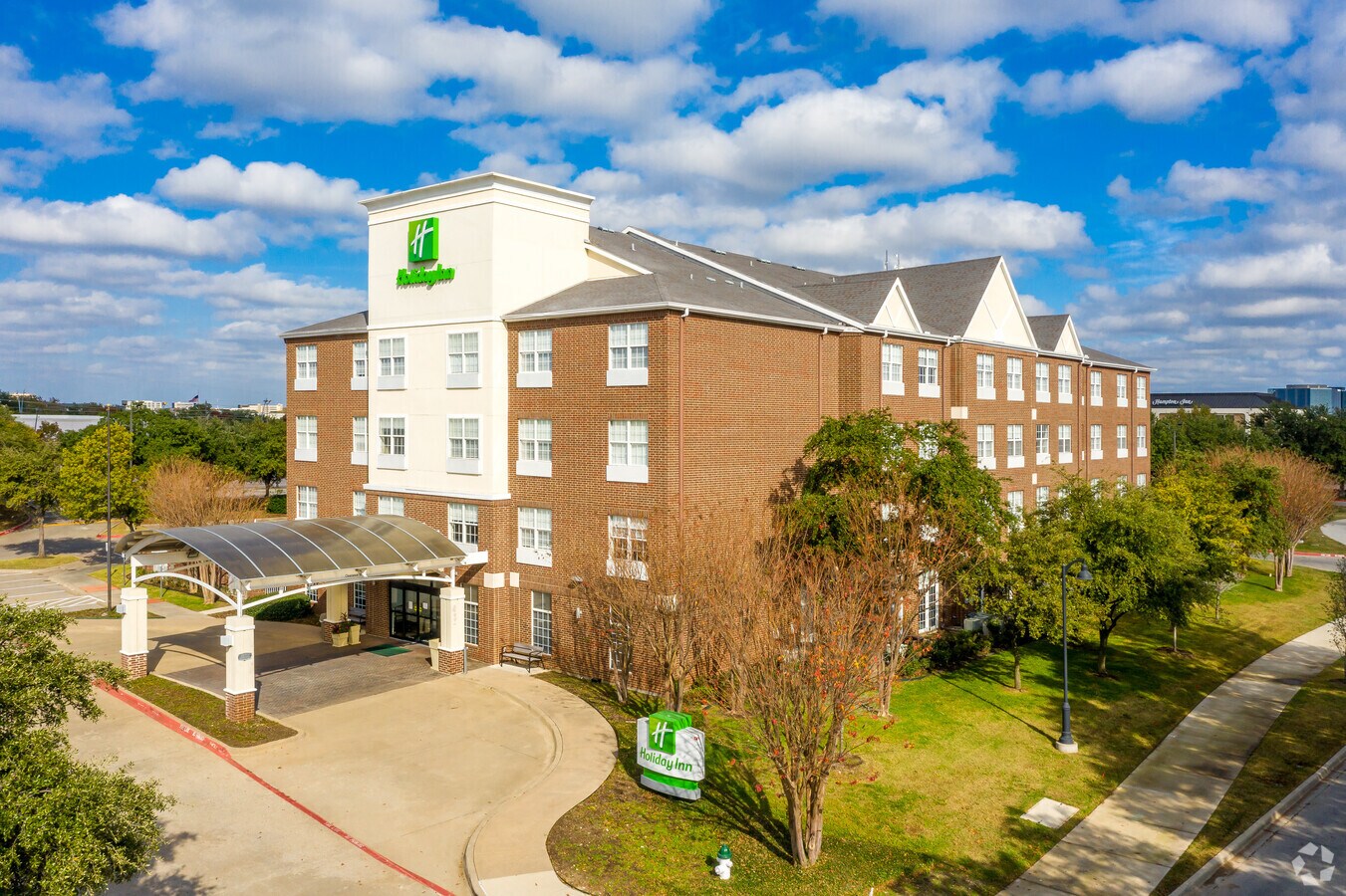 4355 Beltway Dr, Addison, TX 75001