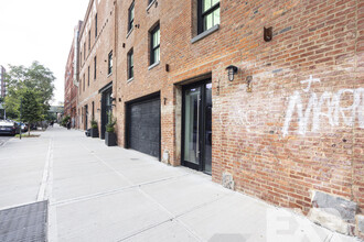 945 Bergen St, Brooklyn, NY for lease Building Photo- Image 2 of 7