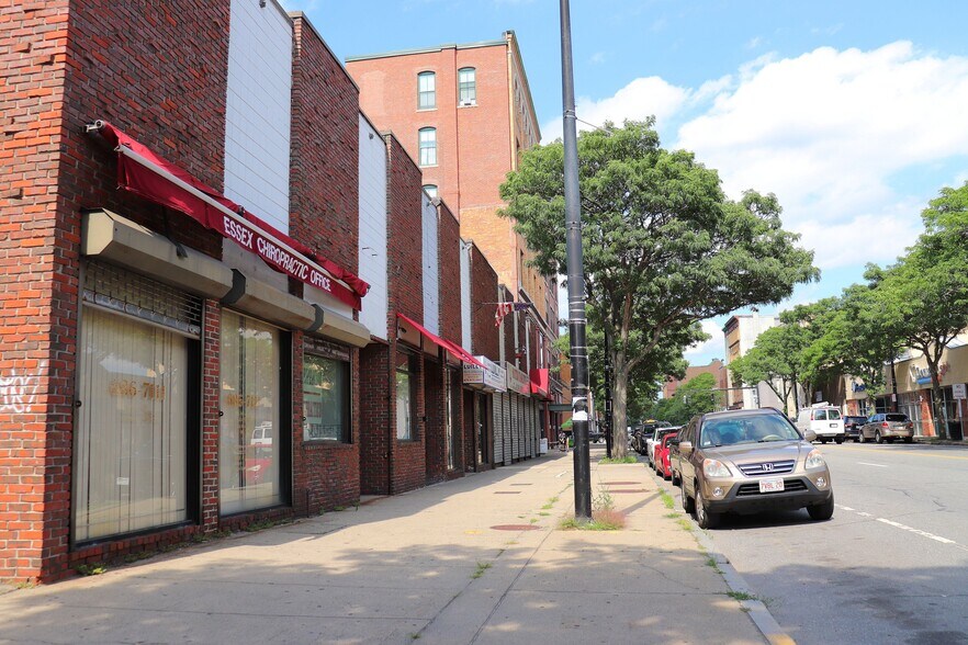 493 Essex St, Lawrence, MA for sale - Primary Photo - Image 1 of 1