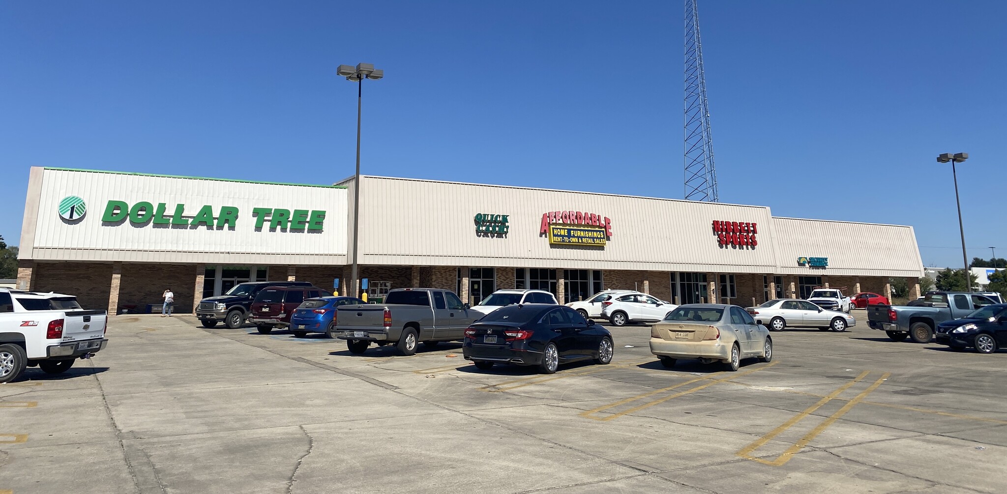 811 E Lasalle St, Ville Platte, LA for sale Building Photo- Image 1 of 1