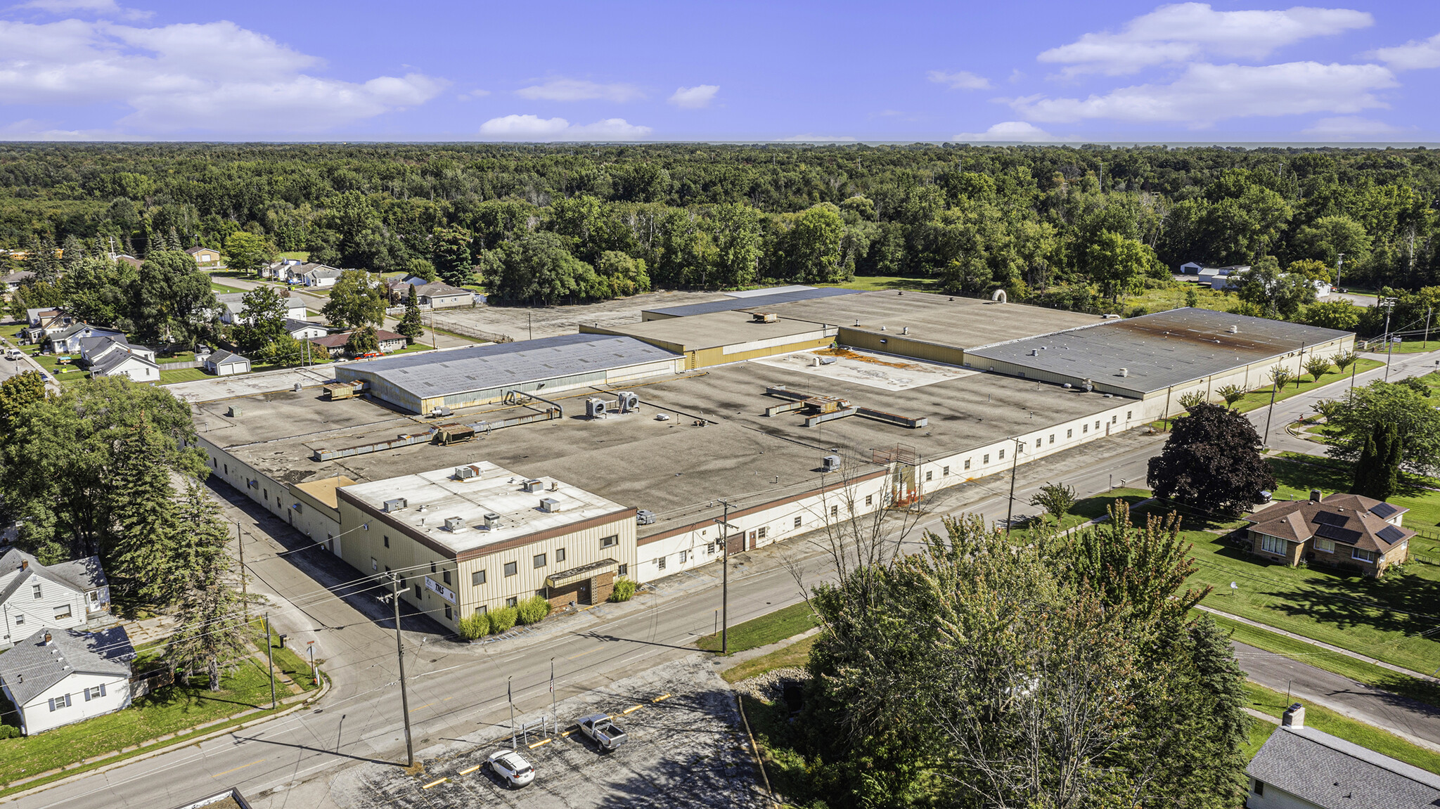 401 E 5th St, Pinconning, MI for lease Building Photo- Image 1 of 11