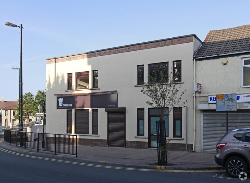 104 Windsor Rd, Neath for lease - Building Photo - Image 2 of 3