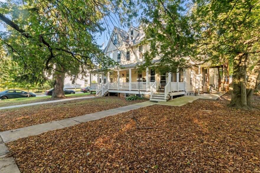5009 Roland Ave, Baltimore, MD for sale - Primary Photo - Image 1 of 31