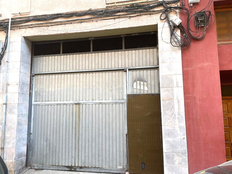 Retail in Lleida for sale - Building Photo - Image 1 of 13