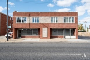 Mixed Use-Offices and 6 Apartments - Parking Garage