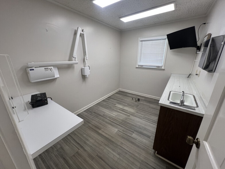 540 W Hill St, Thomson, GA for lease - Building Photo - Image 3 of 8