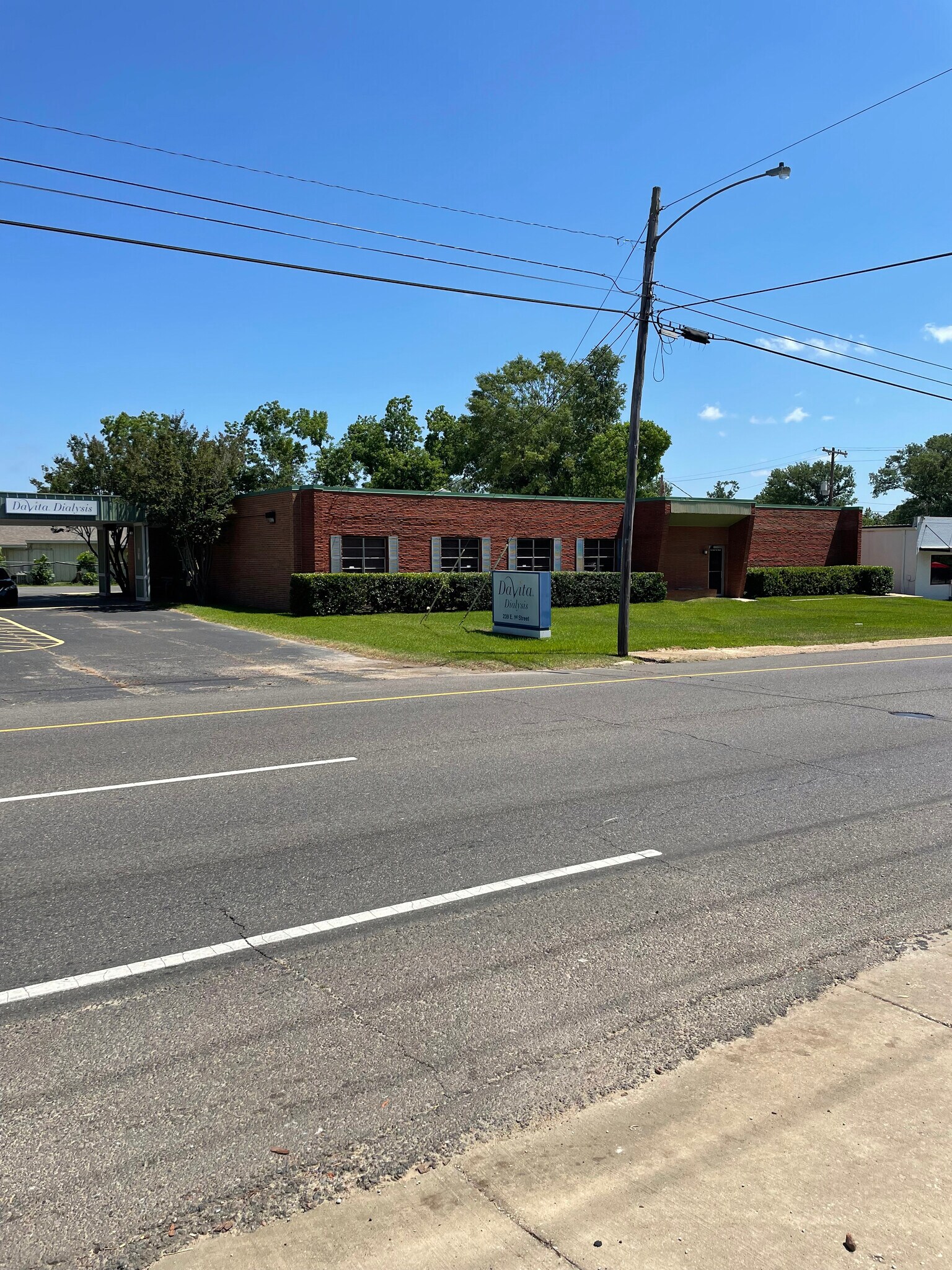 239 E 1st St, Deridder, LA for sale Primary Photo- Image 1 of 4