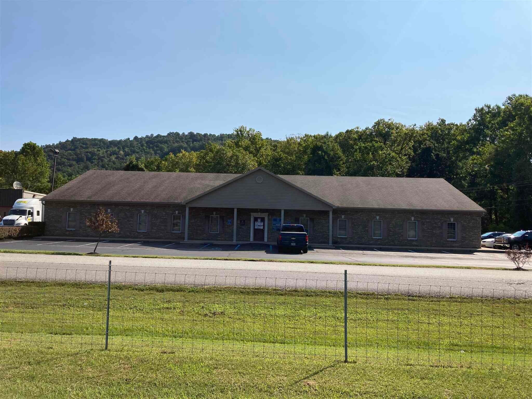 243 Commercial Dr, Vanceburg, KY 41179