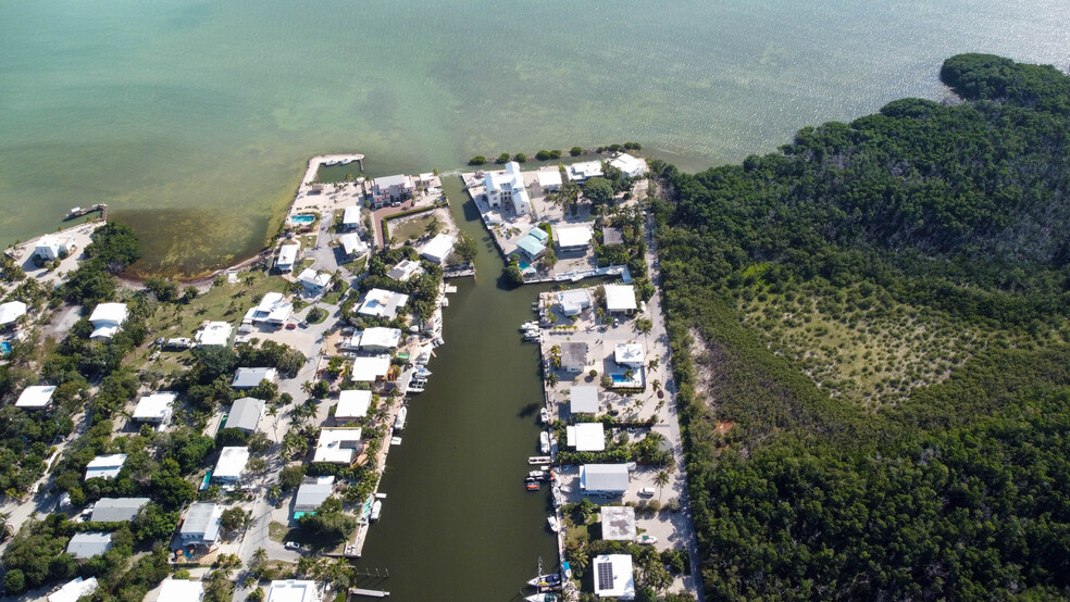 200 Treasure Harbor Dr, Islamorada, FL for sale - Building Photo - Image 2 of 15