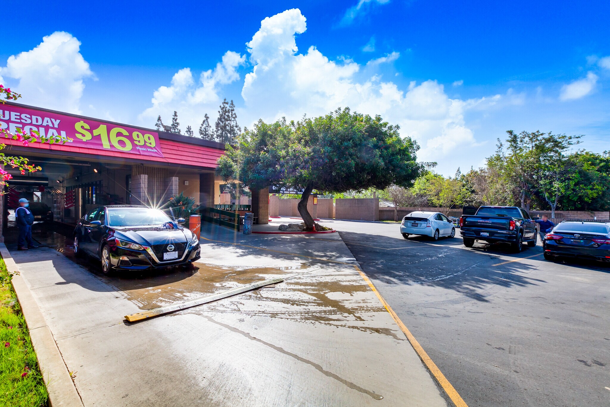 11791 Central Ave, Chino, CA 91710 Chino Valley Car Wash