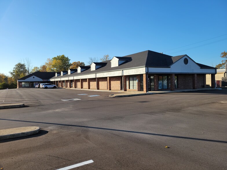 4770 S Emerson Ave, Indianapolis, IN for lease - Building Photo - Image 2 of 9