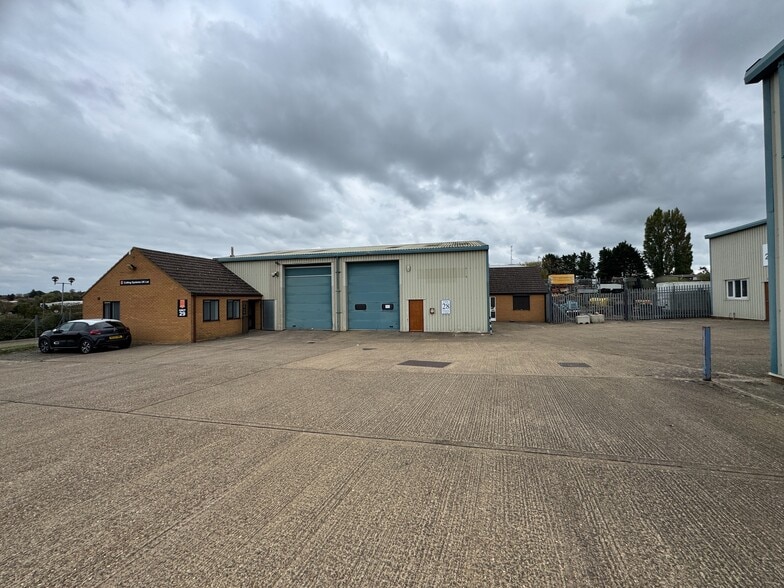 Norris Way, Rushden for lease - Building Photo - Image 3 of 8
