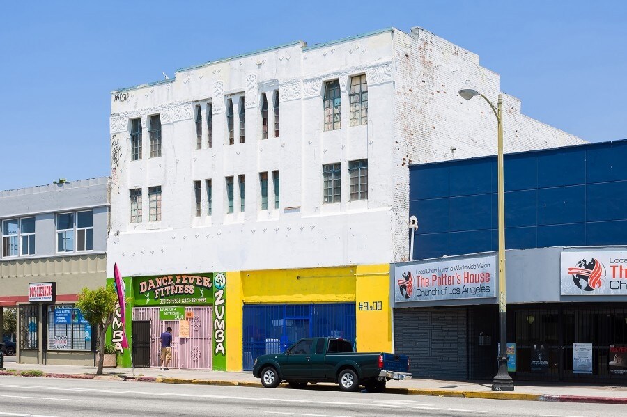 8604 S Broadway, Los Angeles, CA 90003