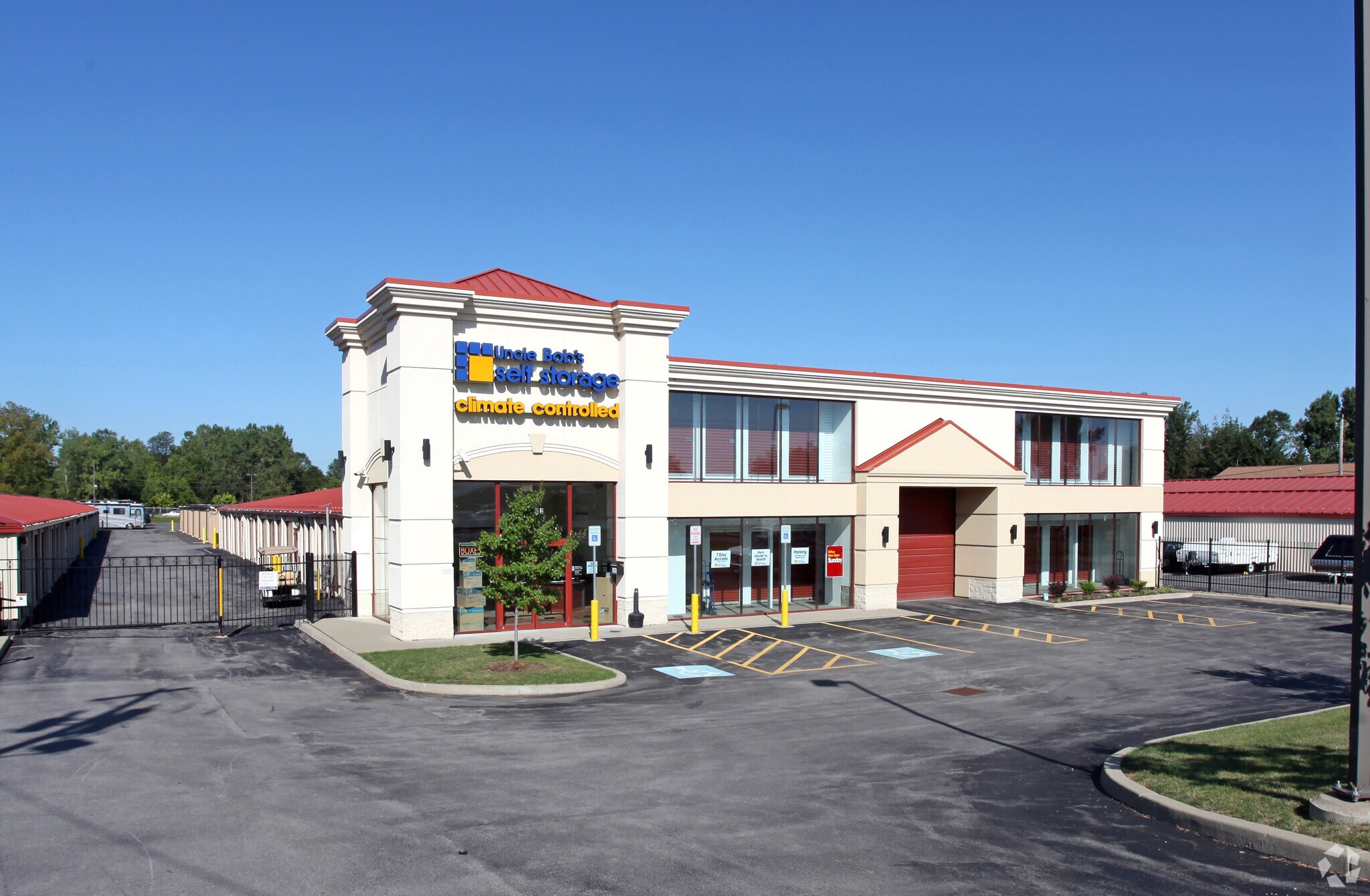 2802 Transit Rd, West Seneca, NY for lease Primary Photo- Image 1 of 4