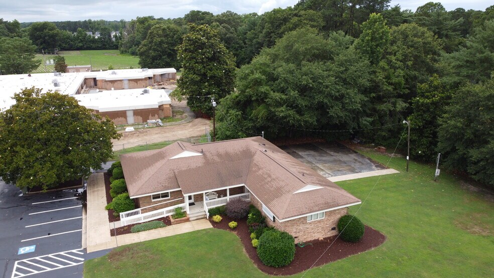 320 W Ransom St, Fuquay Varina, NC for lease - Aerial - Image 3 of 8