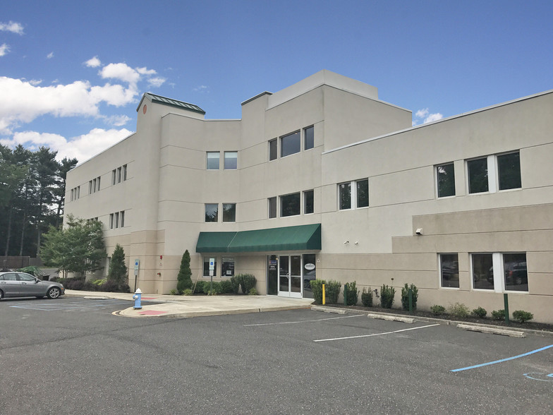 3221 Route 38, Mount Laurel, NJ for lease - Building Photo - Image 3 of 12