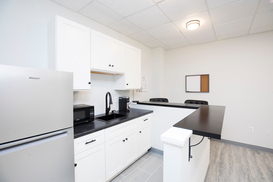 10051025 Osgood St, North Andover, MA 01845 Great Pond Crossing