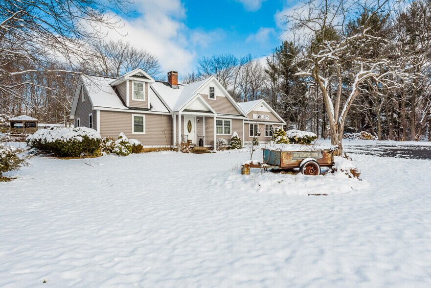 2724-44 Boston Tpke, Coventry, CT for sale - Building Photo - Image 1 of 1