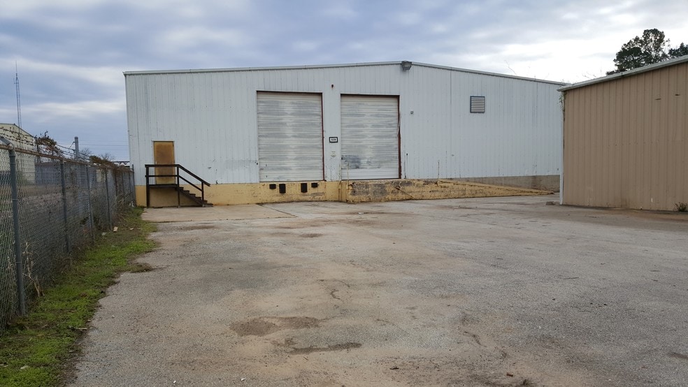 628 S Frazier St, Conroe, TX for sale - Building Photo - Image 1 of 1