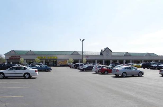 27650-27860 Van Dyke Ave, Warren, MI for lease - Building Photo - Image 1 of 4