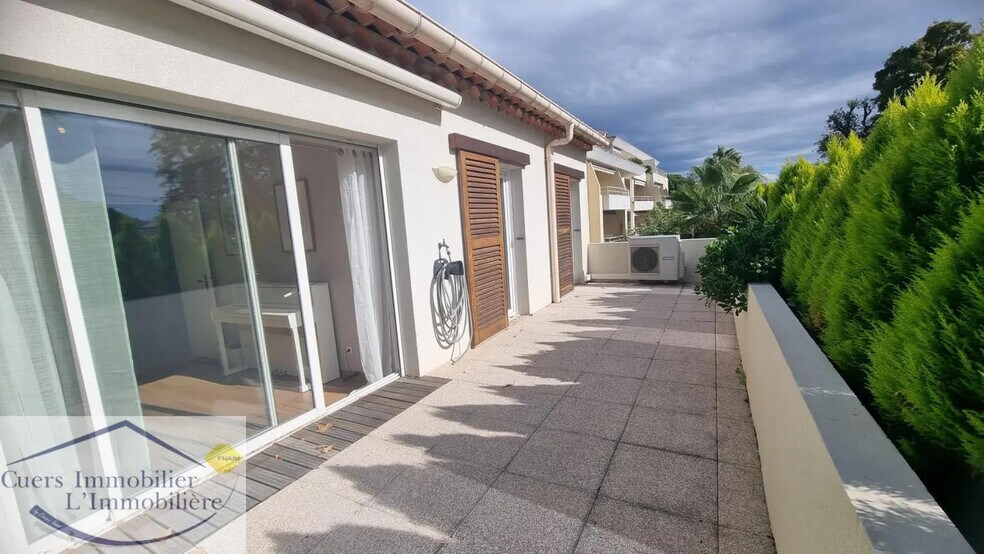 Office in Solliès-Pont for sale - Building Photo - Image 1 of 8