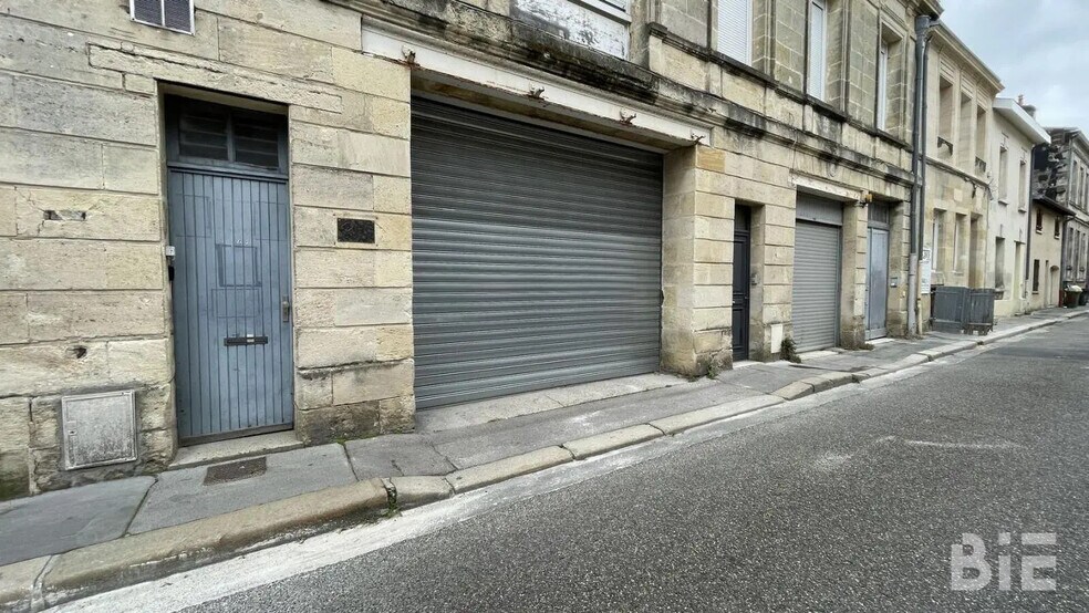 Retail in Bordeaux for lease - Building Photo - Image 3 of 14