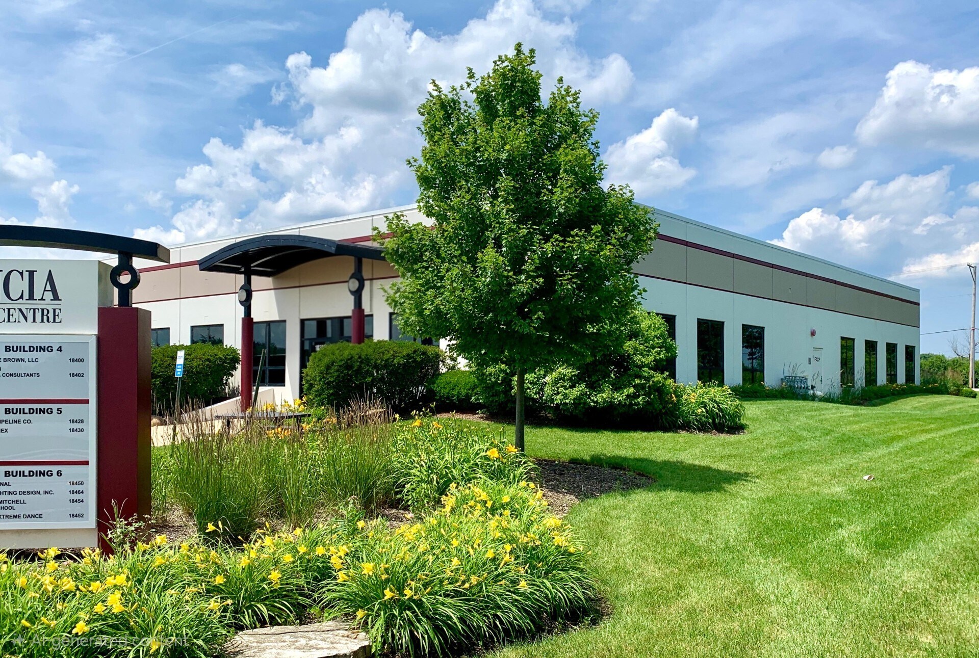 18400-18414 W Creek Dr, Tinley Park, IL for lease Building Photo- Image 1 of 4