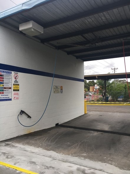 3550 Cambridge St, Las Vegas, NV for sale - Building Photo - Image 3 of 9