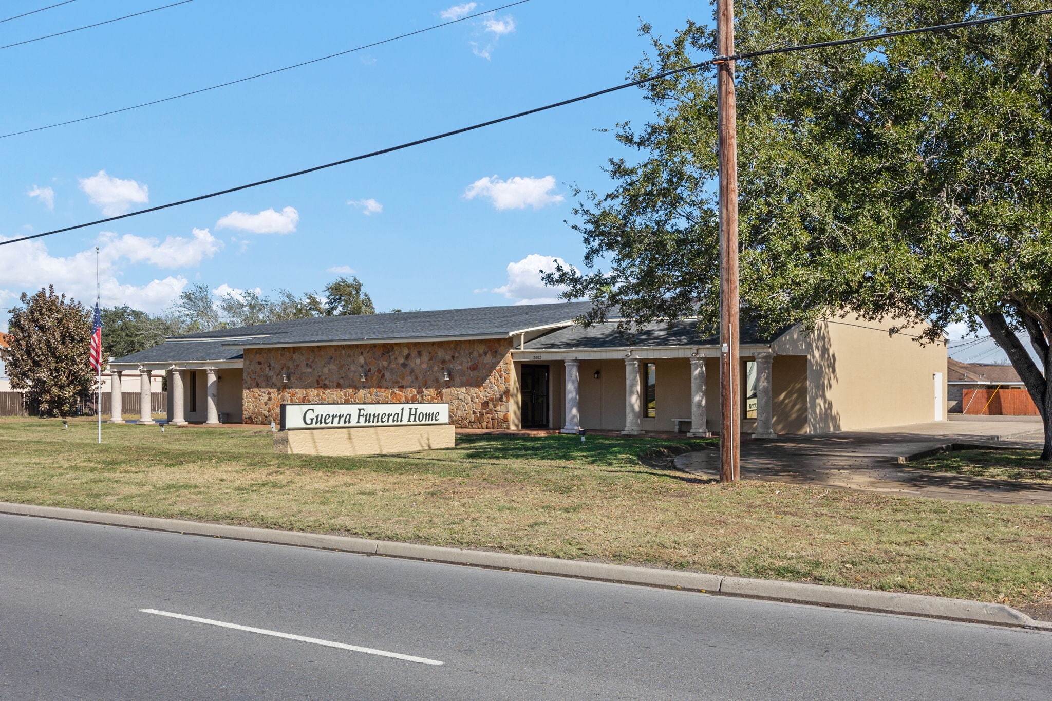 2602 N Texas Blvd, Weslaco, TX for lease Primary Photo- Image 1 of 10