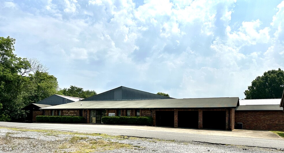 131 S Varnell Rd, Tunnel Hill, GA for sale - Building Photo - Image 2 of 44