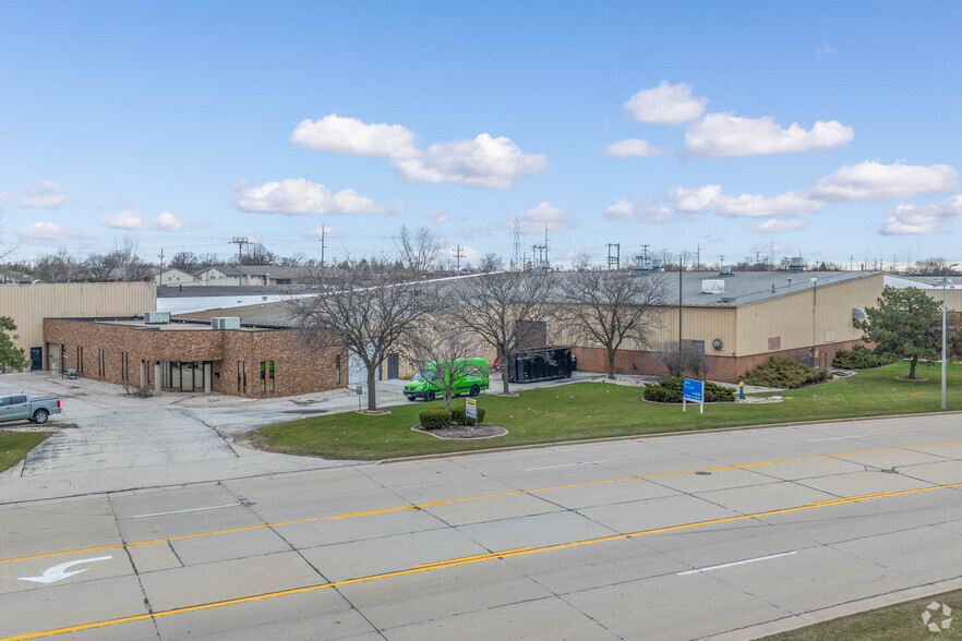 5626 21st St, Racine, WI for lease - Building Photo - Image 1 of 6