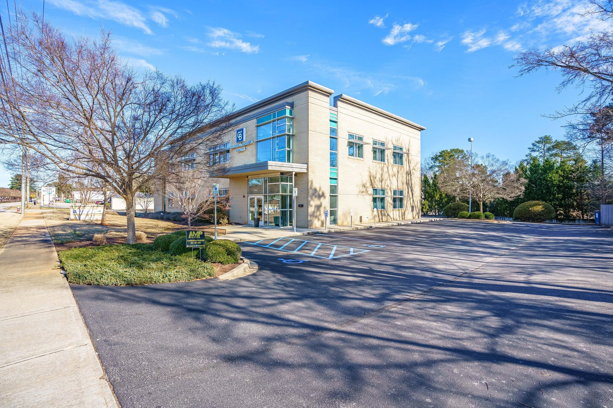 7464 Woodrow St, Irmo, SC for sale Primary Photo- Image 1 of 5