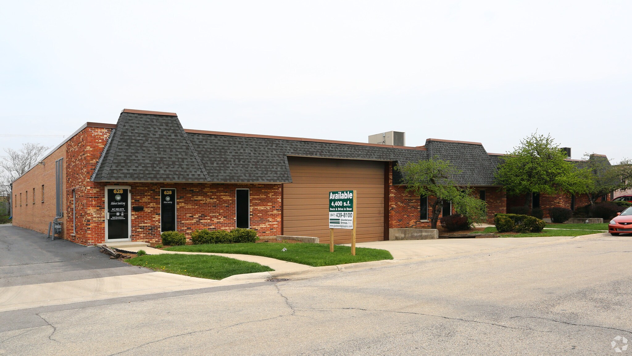 622-628 Lunt Ave, Schaumburg, IL for sale Primary Photo- Image 1 of 1