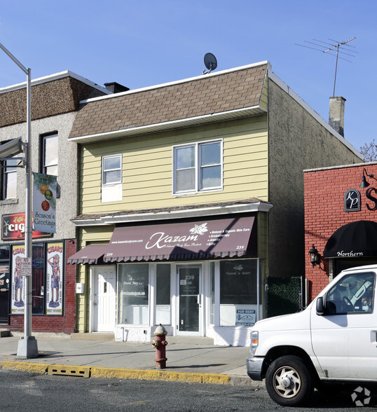 239 Broadway, Bayonne, NJ for sale - Building Photo - Image 1 of 1