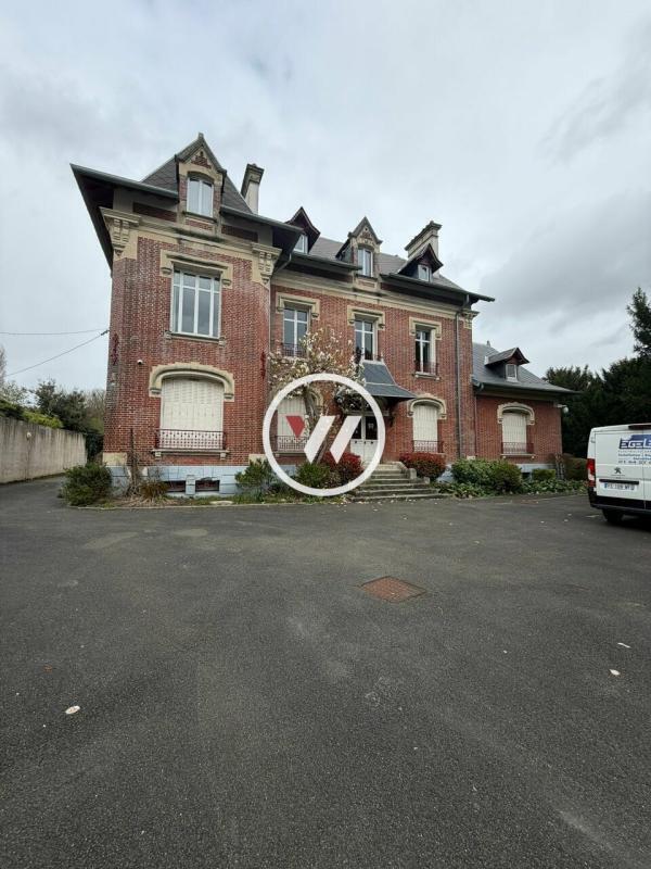 Industrial in Mitry-Mory for lease Building Photo- Image 1 of 10