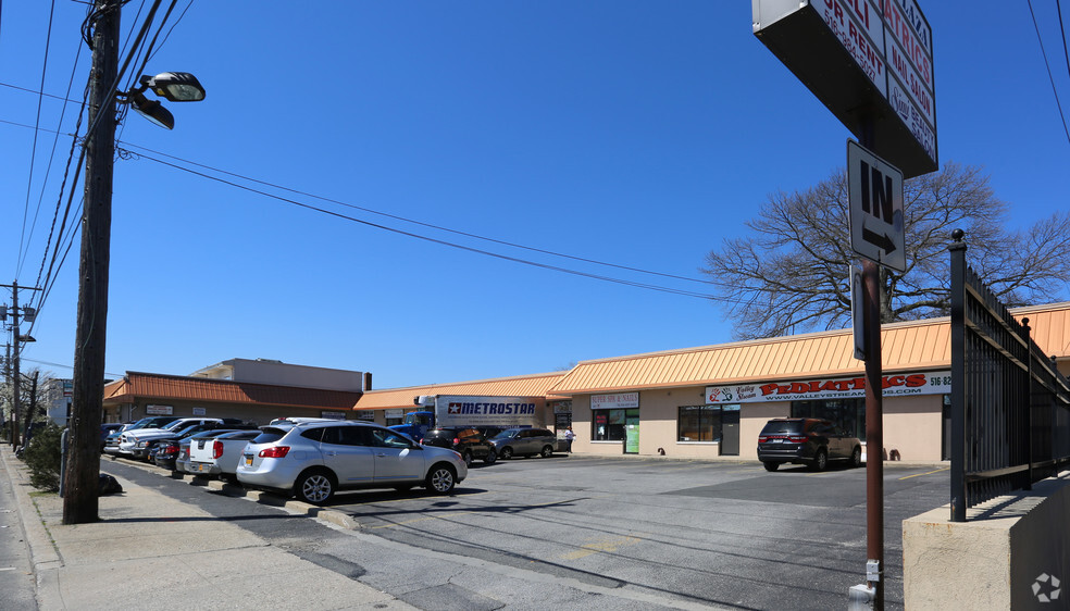 131-169 E Merrick Rd, Valley Stream, NY for sale - Building Photo - Image 1 of 1