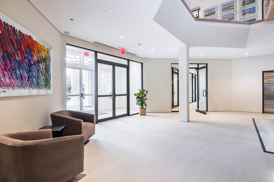 2200 Montauk Hwy, Bridgehampton, NY for lease - Lobby - Image 3 of 3