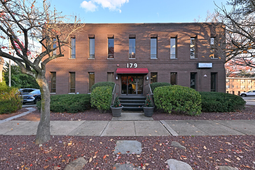 179 S Maple Ave, Ridgewood, NJ for sale - Building Photo - Image 1 of 53