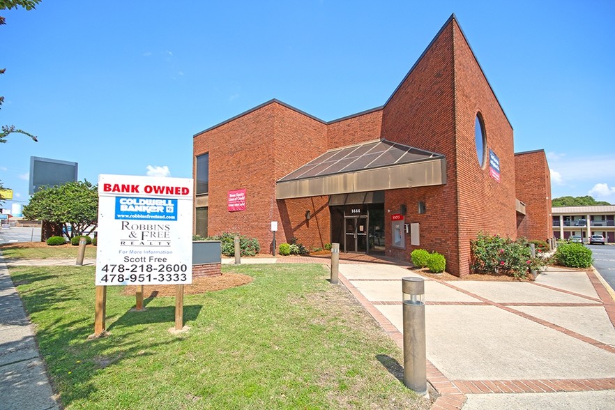 1444 Watson Blvd, Warner Robins, GA 31093 - Office for Sale | LoopNet.com