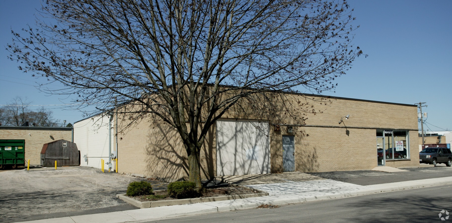 551589 N McLean Blvd, Elgin, IL 60123 Wing Park Shopping Center