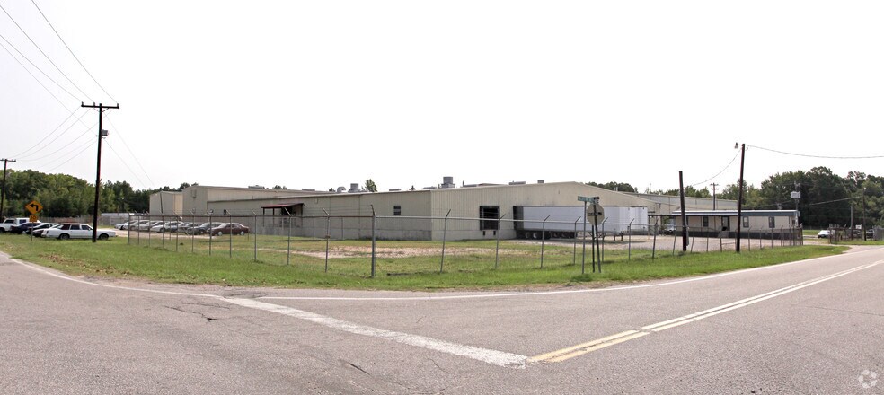 524 Phillips Industries Dr, Chester, SC for sale - Building Photo - Image 1 of 1