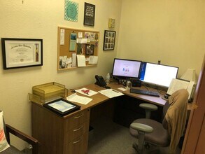 18434 N 99th Ave, Sun City, AZ for lease Interior Photo- Image 2 of 6