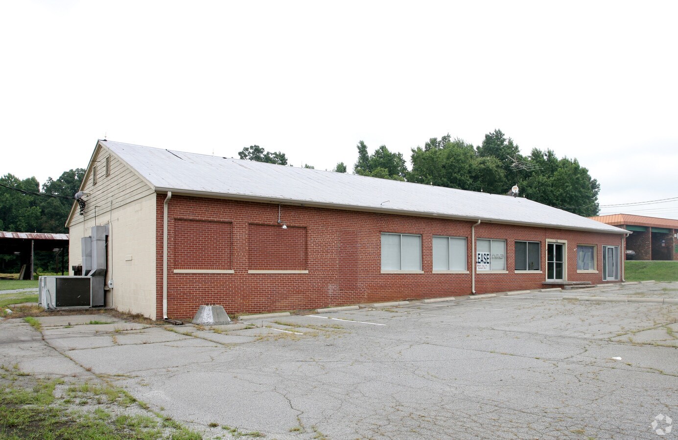 526 W Center St, Mebane, NC 27302 Property Record