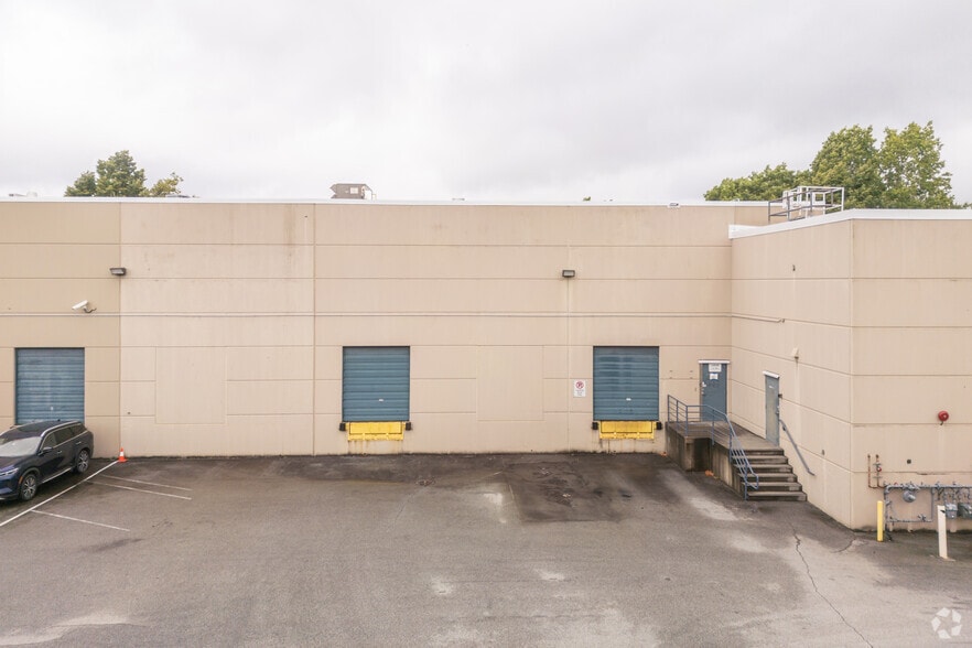 13231 Delf Pl, Richmond, BC for lease - Building Photo - Image 3 of 3