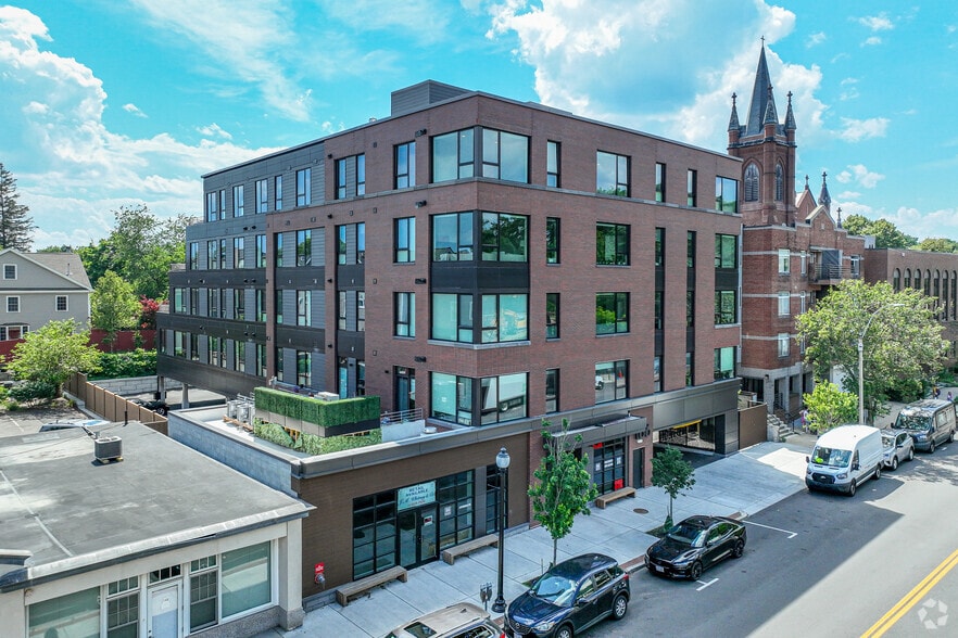 166 Main St, Watertown, MA for lease - Building Photo - Image 1 of 20