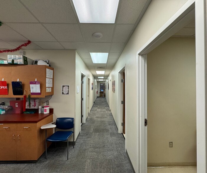 641 Saint Andrews Blvd, Charleston, SC for sale - Building Photo - Image 3 of 40