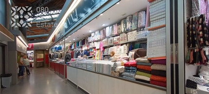 Retail in Barcelona, Barcelona for lease Interior Photo- Image 1 of 3