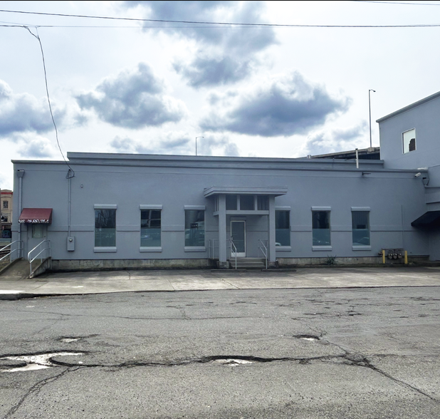 88 Washington, Portland, OR for lease - Building Photo - Image 1 of 8